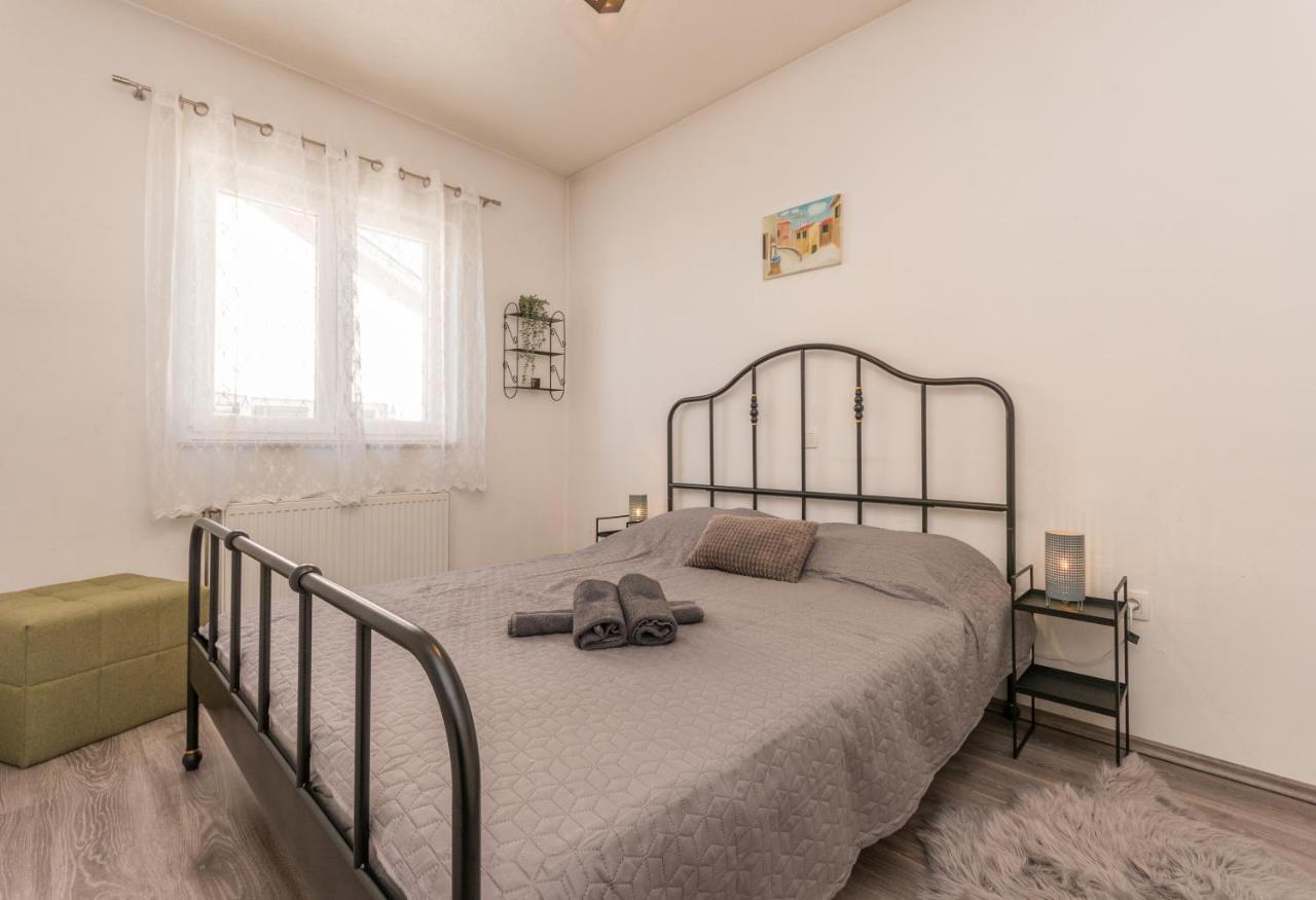 Villa Lucija Biograd Na Moru Exteriér fotografie