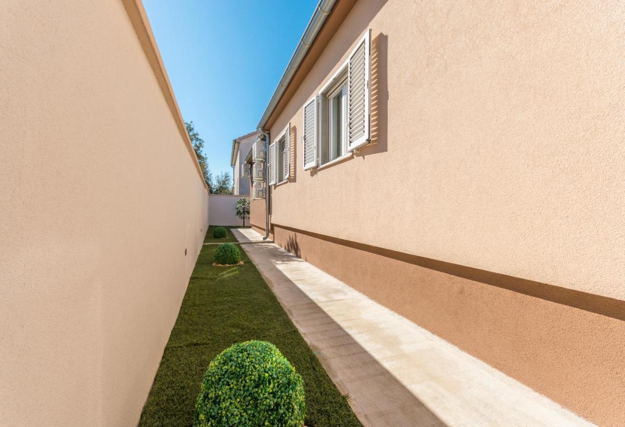 Villa Lucija Biograd Na Moru Exteriér fotografie
